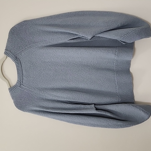 BROCHU WALKER Pia V-Neck Light Blue Size Medium - Picture 13 of 17